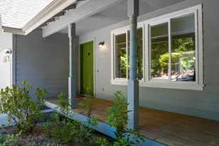 10095 NE Knight Rd, Bainbridge Island, WA 98110 - Photo 3