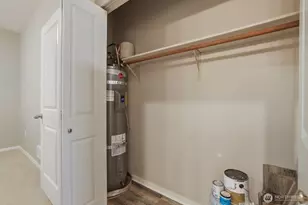 8745 Greenwood Ave N, Seattle, WA 98103 - Photo 25