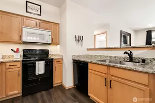 18615 101st Ave Ct E, Puyallup, WA 98375 - Photo 5