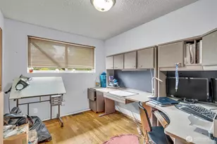 302 N 188th St, Shoreline, WA 98133 - Photo 11