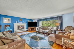 302 N 188th St, Shoreline, WA 98133 - Photo 5