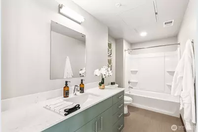 5819 Phinney Avenue N #505, Seattle, WA 98103 - Photo 9