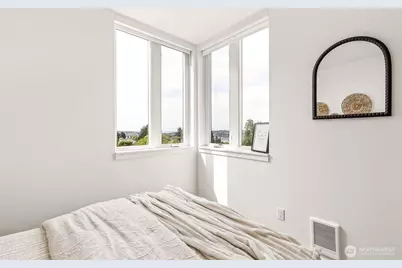 5819 Phinney Avenue N #505, Seattle, WA 98103 - Photo 11