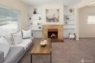 332 NE 50th St, Seattle, WA 98105 - Photo 3