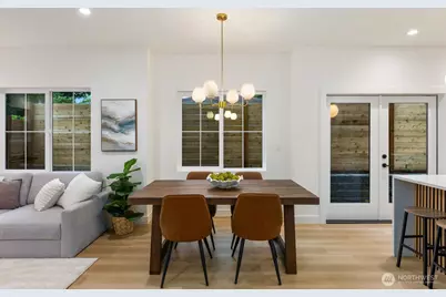 9549 Evanston Avenue N, Seattle, WA 98103 - Photo 11