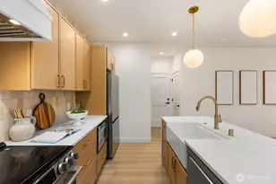 9549 Evanston Ave N, Seattle, WA 98103 - Photo 23