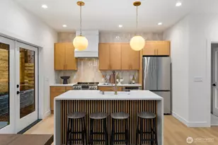9549 Evanston Ave N, Seattle, WA 98103 - Photo 15