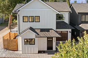 9549 Evanston Ave N, Seattle, WA 98103 - Photo 3