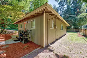 9191 NE Loughrey Ave, Indianola, WA 98342 - Photo 25