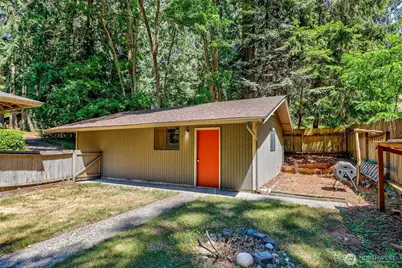 9191 NE Loughrey Avenue, Indianola, WA 98342 - Photo 27