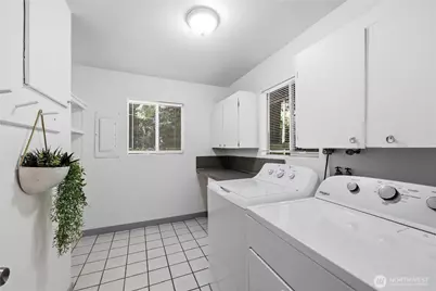 9191 NE Loughrey Avenue, Indianola, WA 98342 - Photo 23