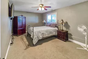 178 NW Captain Ct, Oak Harbor, WA 98277 - Photo 33