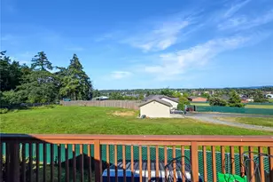 178 NW Captain Ct, Oak Harbor, WA 98277 - Photo 23