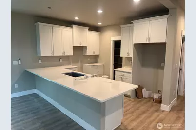 607 Illinois Street, Bellingham, WA 98225 - Photo 5