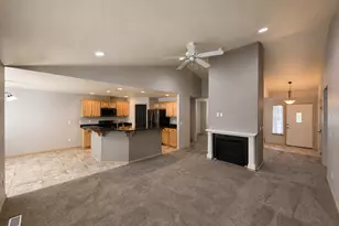 8428 Veterans Dr SW, Lakewood, WA 98498 - Photo 9