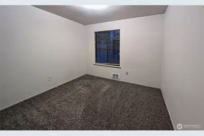 1627 NE 199th Place, Shoreline, WA 98155 - Photo 19