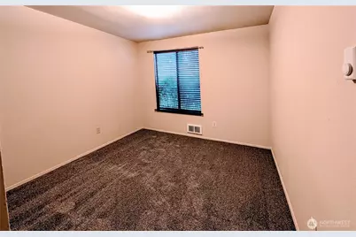 1627 NE 199th Place, Shoreline, WA 98155 - Photo 9