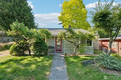 627 SW 106th Street, Seattle, WA 98146 - Photo 1