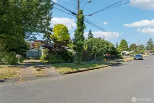 627 SW 106th St, Seattle, WA 98146 - Photo 29