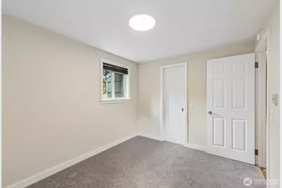 627 SW 106th Street, Seattle, WA 98146 - Photo 15