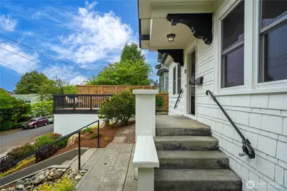 1509 4th Avenue W, Seattle, WA 98119 - Photo 3