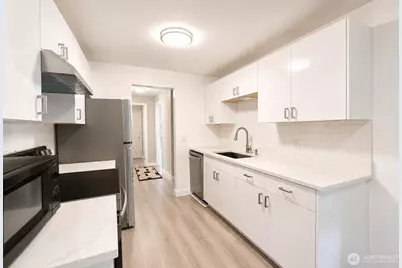17109 NE 45th Street #36, Redmond, WA 98052 - Photo 13