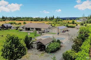 618 Ell Rd, Camano Island, WA 98282 - Photo 35