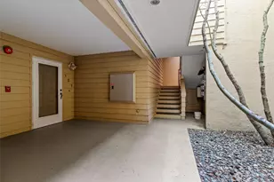 2811 14th W, Seattle, WA 98119 - Photo 3