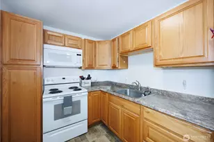 136 First St, Sumas, WA 98295 - Photo 13