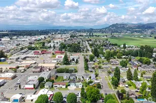 136 First St, Sumas, WA 98295 - Photo 25