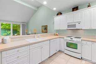 7002 Fairway Ln SE, Olympia, WA 98501 - Photo 13