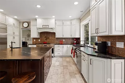 17313 187th Place SE, Renton, WA 98058 - Photo 9