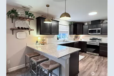 10705 36th Street E, Edgewood, WA 98372 - Photo 5
