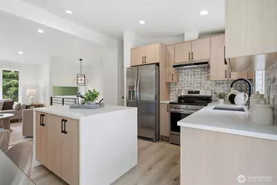 2330 171st Place SE, Bothell, WA 98012 - Photo 3