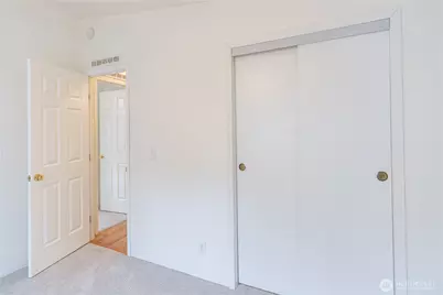 600 NE Saturn Lane, Bremerton, WA 98311 - Photo 15
