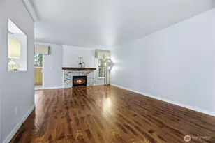 8208 Locust Ave E, Bonney Lake, WA 98391 - Photo 5