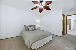 8208 Locust Ave E, Bonney Lake, WA 98391 - Photo 17