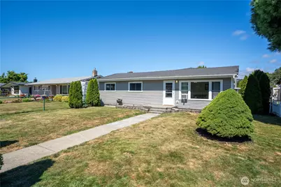 456 E Street, Blaine, WA 98230 - Photo 1