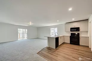 2008 Henderson Wy, Longview, WA 98632 - Photo 3