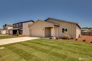 2008 Henderson Wy, Longview, WA 98632 - Photo 1