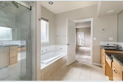 2749 SW Fairway Point Drive, Oak Harbor, WA 98277 - Photo 23