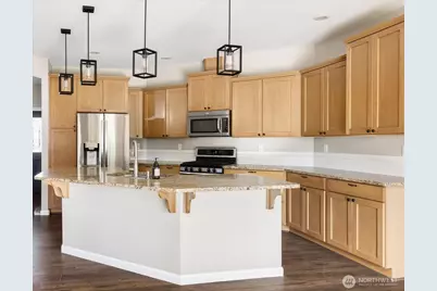 2749 SW Fairway Point Drive, Oak Harbor, WA 98277 - Photo 13
