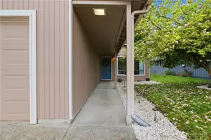 13033 31st Ave NE, Seattle, WA 98125 - Photo 3