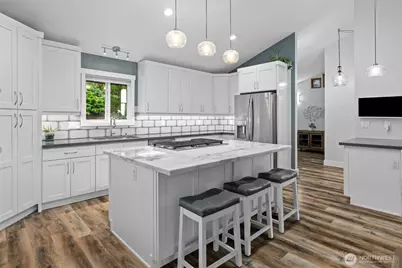 27009 10th Avenue S, Des Moines, WA 98198 - Photo 5