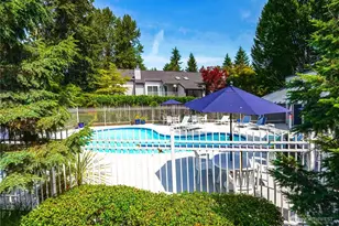 12680 NE 10th Pl, Bellevue, WA 98005 - Photo 15