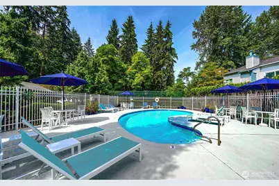12680 NE 10th Place #B103, Bellevue, WA 98005 - Photo 35