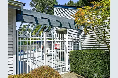 12680 NE 10th Place #B103, Bellevue, WA 98005 - Photo 37