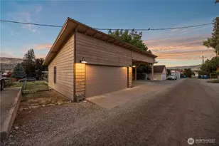 2111 W Terrace Ave, Chelan, WA 98816 - Photo 29