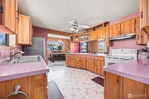 2111 W Terrace Ave, Chelan, WA 98816 - Photo 9