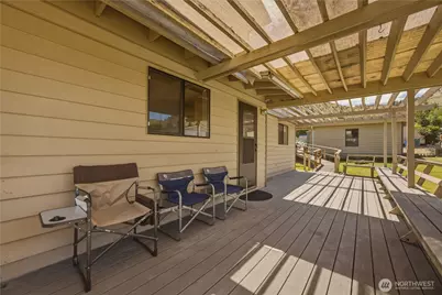 2111 W Terrace Avenue, Chelan, WA 98816 - Photo 11